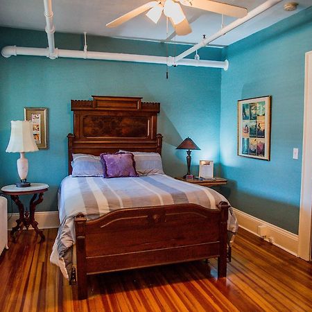 Bed and Breakfast The Henderson à Hendersonville Extérieur photo